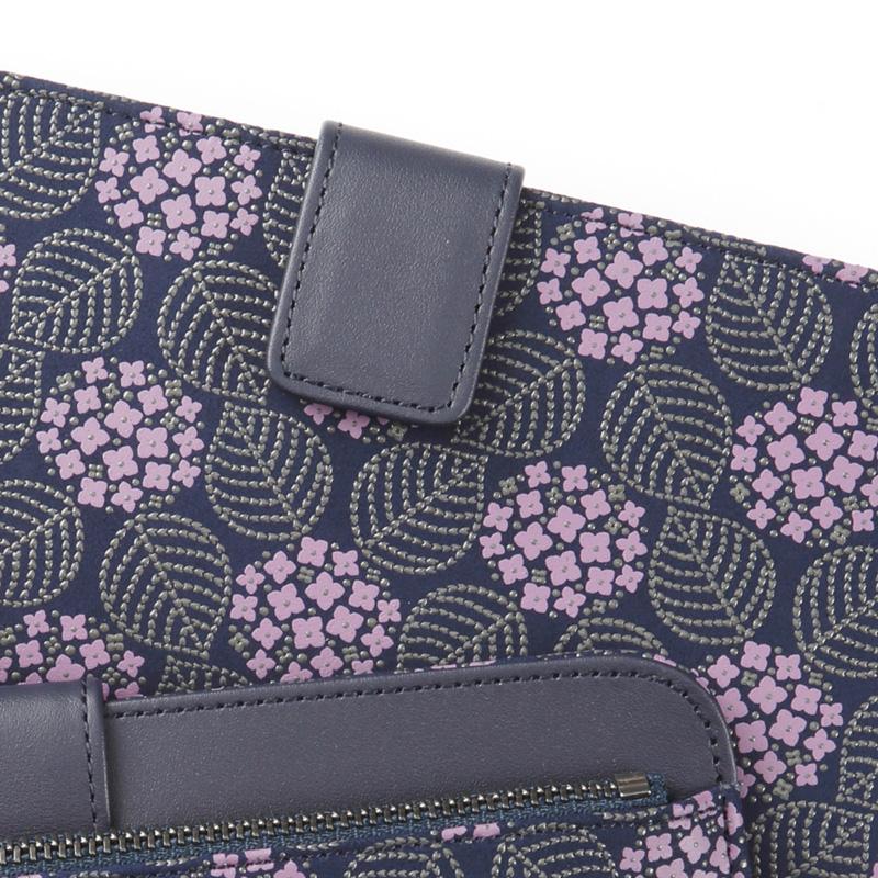 卒業祝い 春財布 長財布 薄型 印傳屋 8003 みその レディース 甲州印伝 印伝 財布 おしゃれ ストラップ止め あじさい プレゼント ギフト 母 花以外 | 印傳屋 | 03