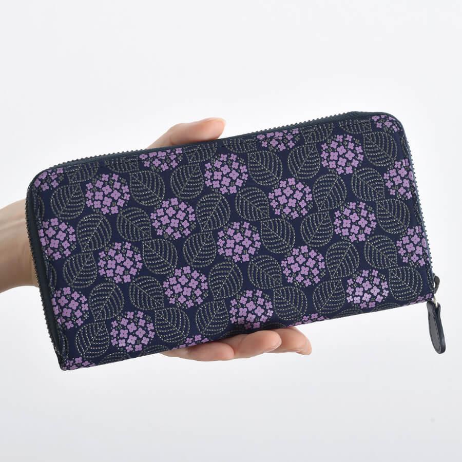 印傳屋（INDEN-YA） 卒業祝い 春財布 長財布 ラウンドファスナー 8011