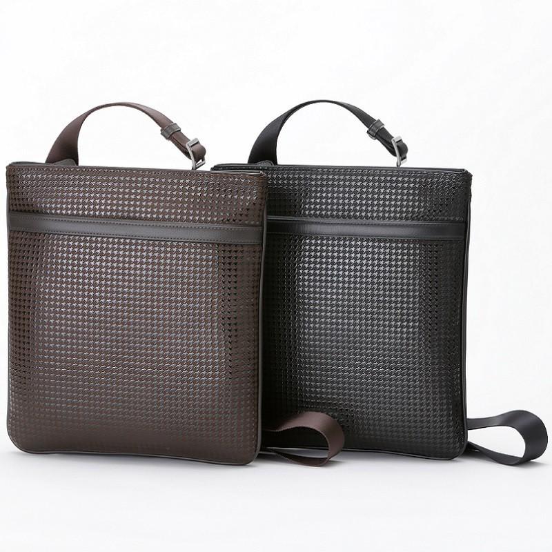 バレンタイン ショルダーバッグ 印傳屋 メンズ 本革 和柄 隼人(はやと) 甲州印伝 レザー 革 日本製 軽量 軽い おしゃれ 8912 プレゼント ギフト  母 花以外 | 印傳屋 | 01