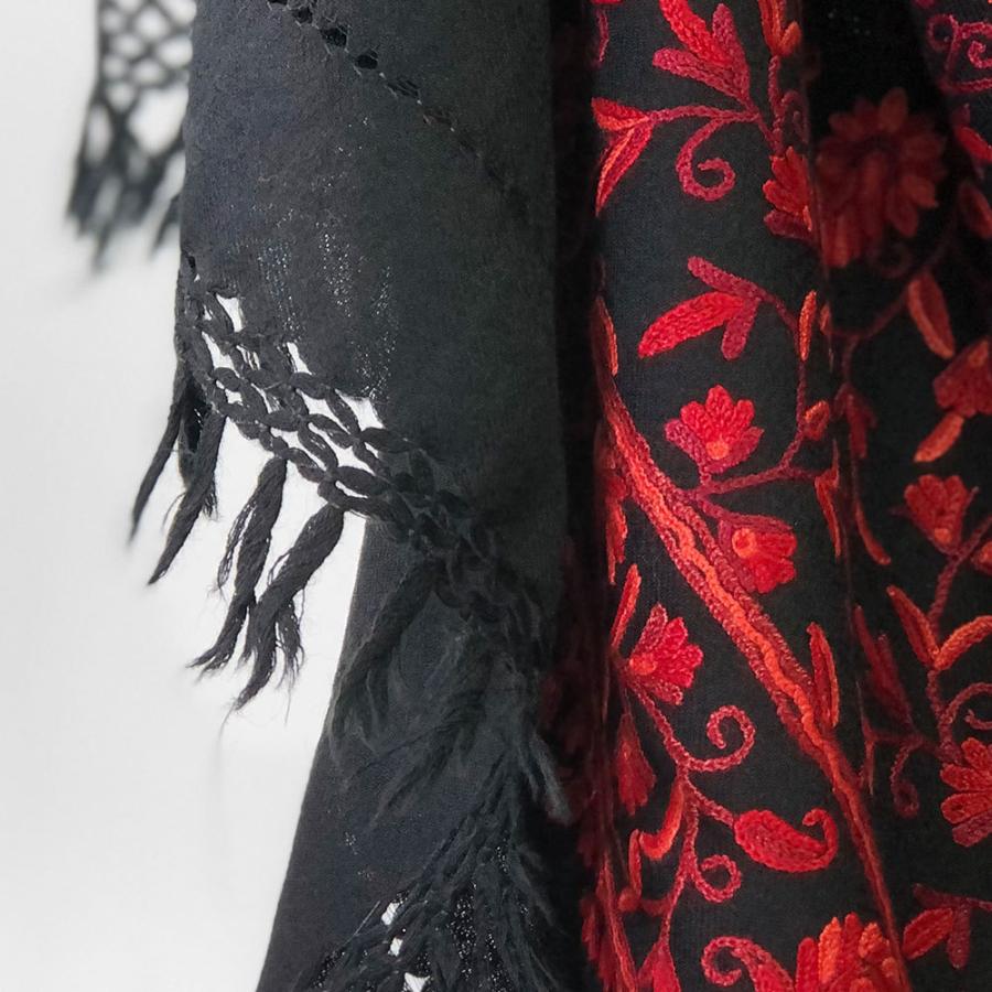 InDream アーリ刺繍ストール 黒 レッド 大判  ギフト おしゃれ 着物ショール クリスマス ギフト 誕生日 プレゼント 50代 60代 70代 |  | 01