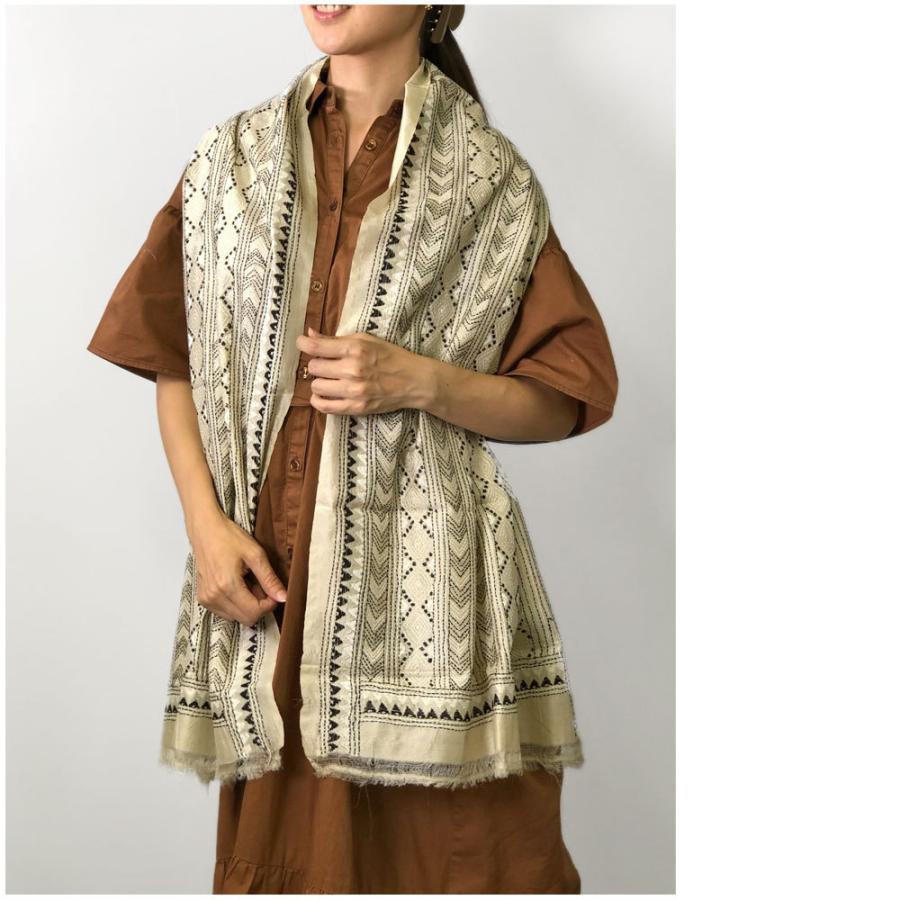 InDream カンタ刺繍ストール 50×200cm 刺し子 赤 ピンク モノトーン インテリア  クリスマス ギフト 誕生日 プレゼント 50代 60代 70代 |  | 14