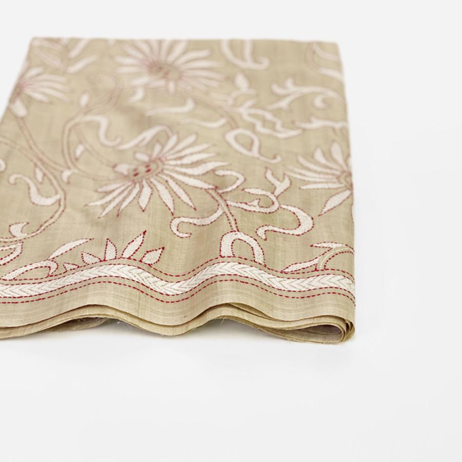 InDream カンタ 刺繍 ストール 85×250cm オフホワイト スカーフ シルク 刺し子 インテリア クリスマス ギフト 誕生日 プレゼント 女性 60代 70代 |  | 11