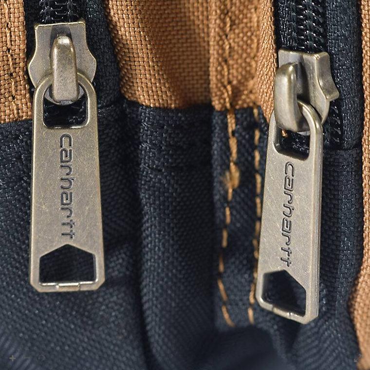 Carhartt（カーハート） ジップバッグ carhartt CROSSBODY ZIP BAG