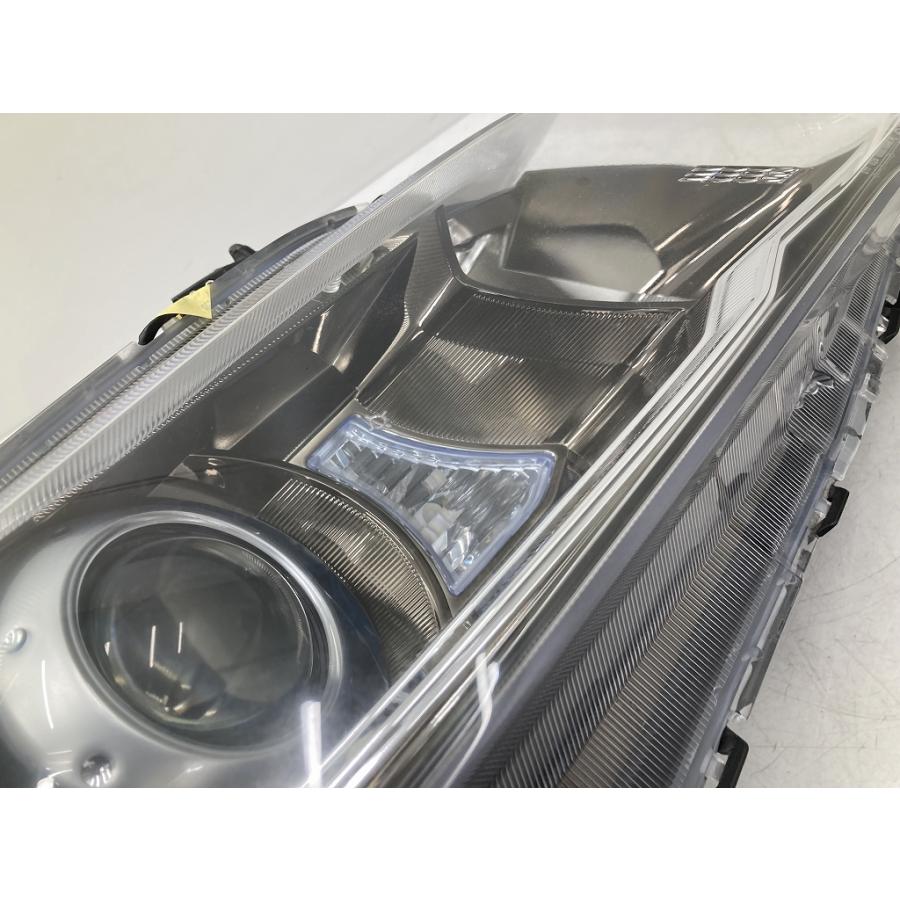 良品 取付OK 点灯OK RB3 オデッセイ 純正 HID ヘッドライト 左右セット