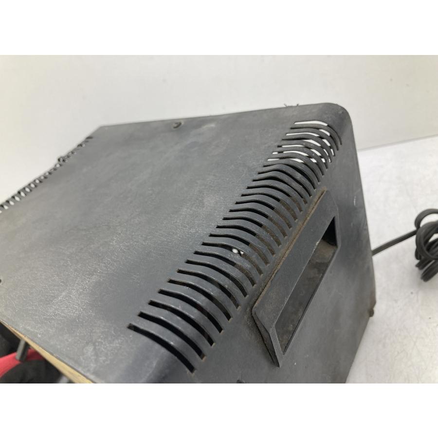 動作OK YUASA 自動車 バッテリーチャージャー SE-101 充電器 12V 充電 