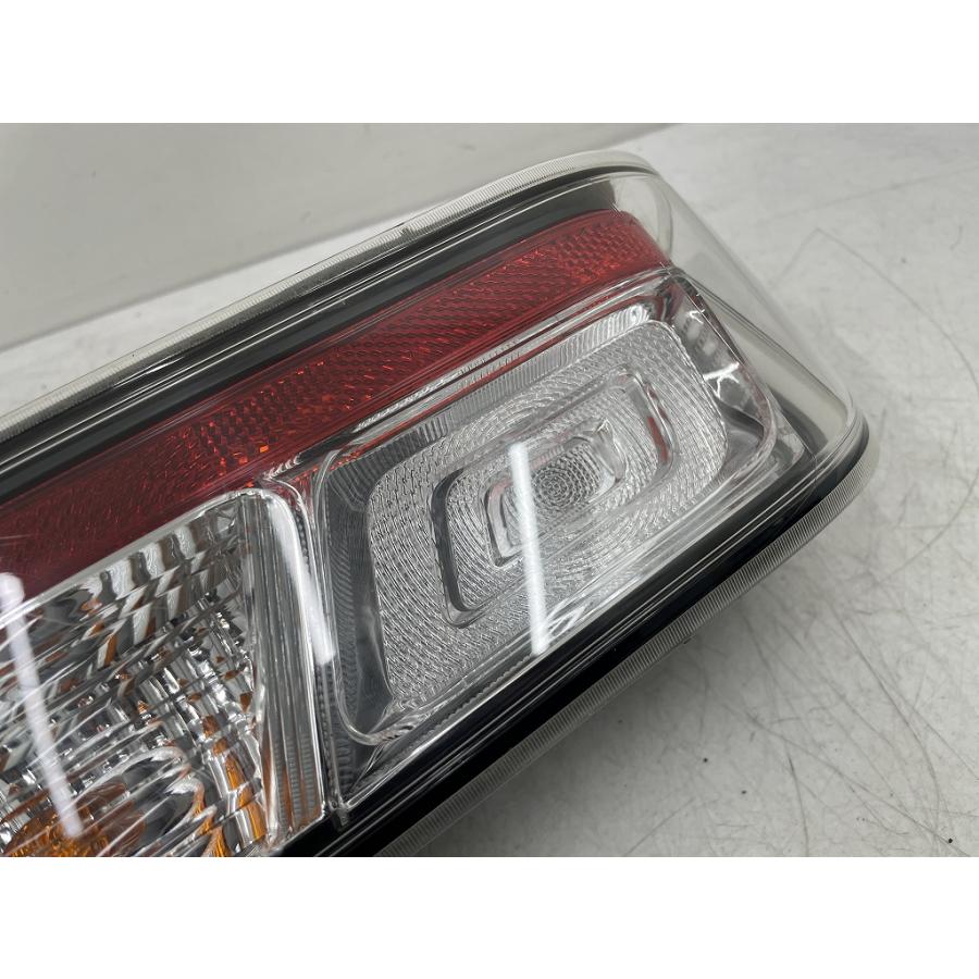 割れ無 S331V 後期 ハイゼット カーゴ 純正 右 テールランプ KOITO 220