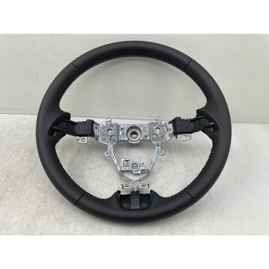 ジムニーシエラ　ハンドル　純正　新車外し 新車外し JB74W ジムニー シエラ 純正 レザー ステアリング ハンドル