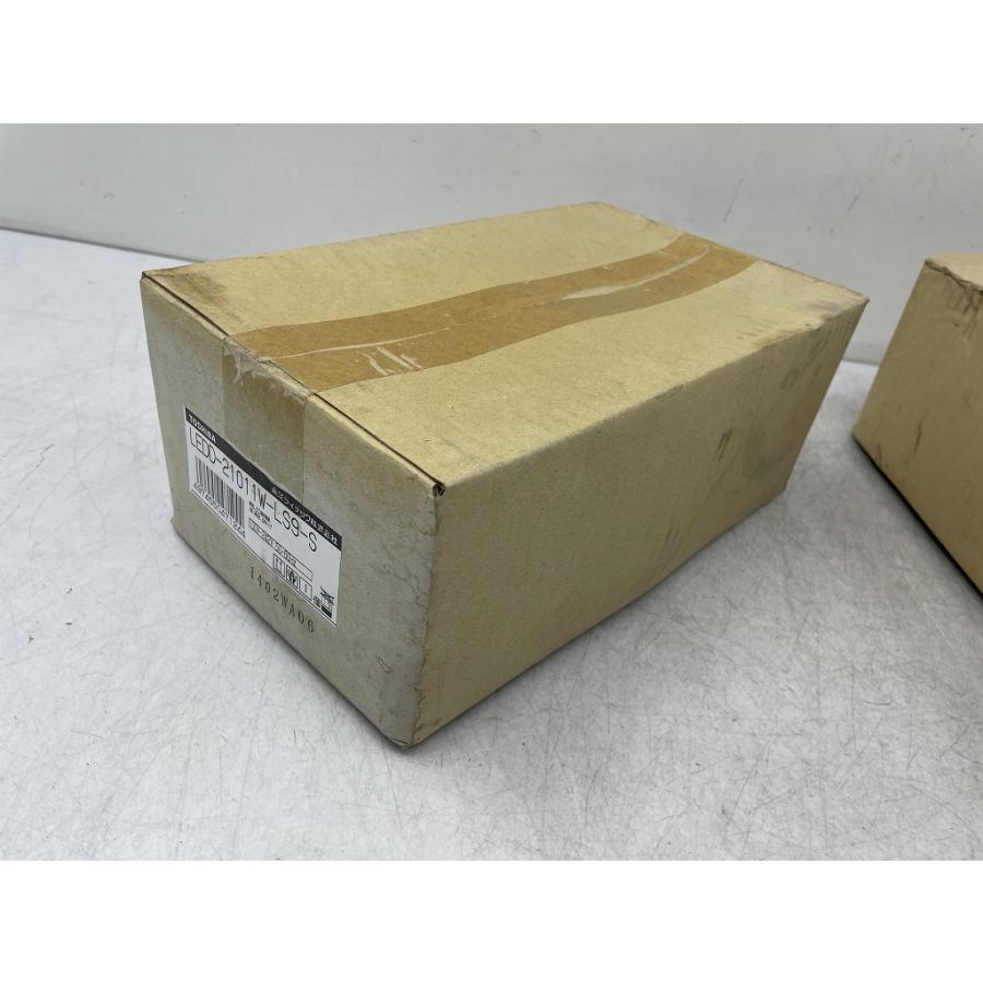 未使用 東芝ライテック LED一体型ダウンライト 5個セット 昼白色 広角タイプ 2000シリーズ LEDD-21011W-LS9-S (C5199)の画像