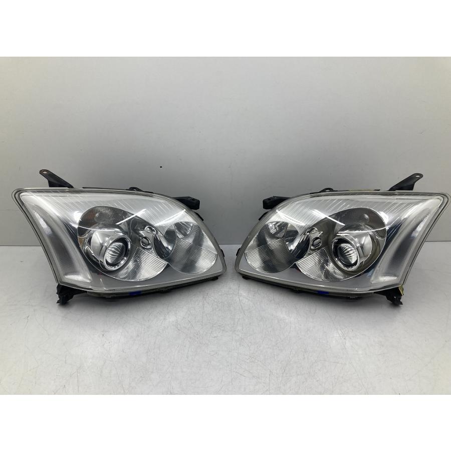 良品 点灯OK AZT250 アベンシス 純正 HID ヘッドライト 左右セット