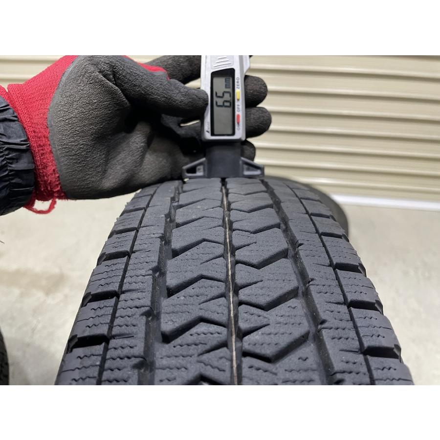 バリ溝 '24年製 BRIDGESTONE BLIZZAK VL10A 145/80R12 86/64N LT ブリヂストン ブリザック (D5148)の画像