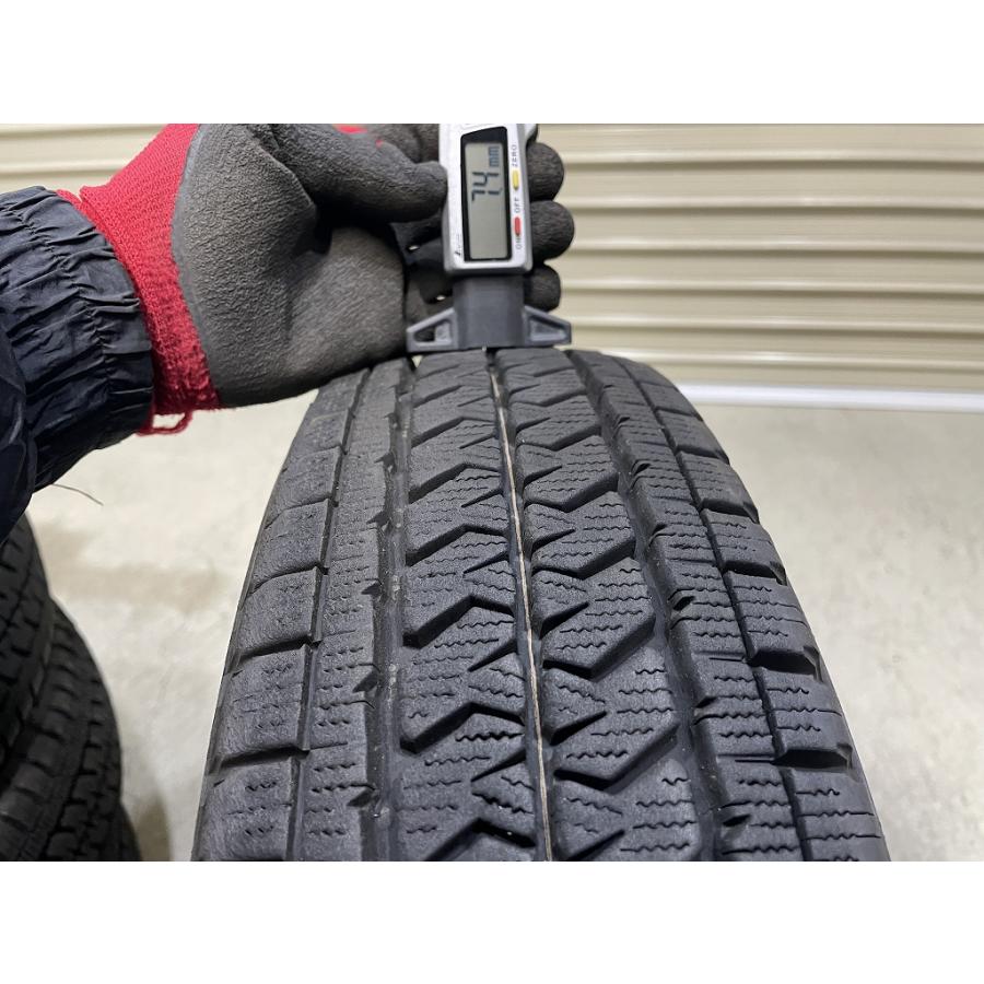 バリ溝 '24年製 BRIDGESTONE BLIZZAK VL10A 145/80R12 86/64N LT ブリヂストン ブリザック (D5148)の画像