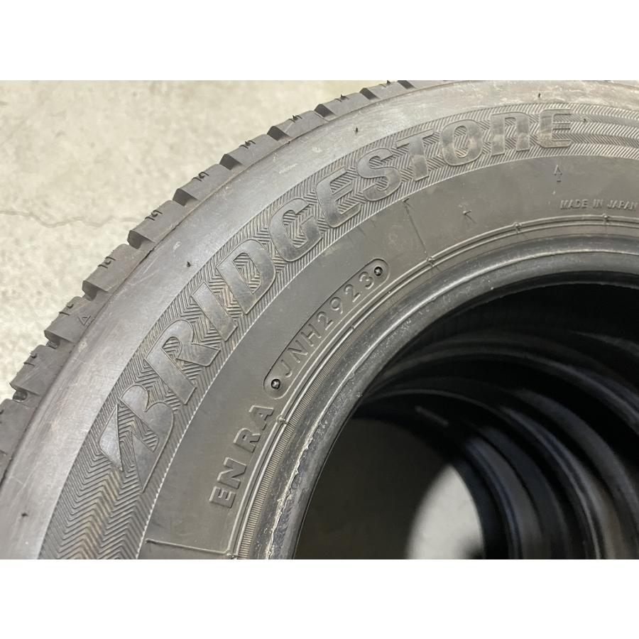 バリ溝 '23年製 BRIDGESTONE W300 145/80R12 80/78N LT 4本セット ブリヂストン (D5152)の画像