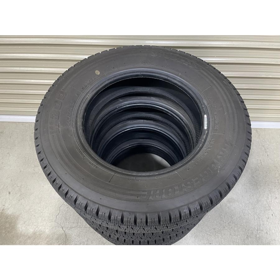 バリ溝 '23年製 BRIDGESTONE W300 145/80R12 80/78N LT 4本セット ブリヂストン (D5153)の画像