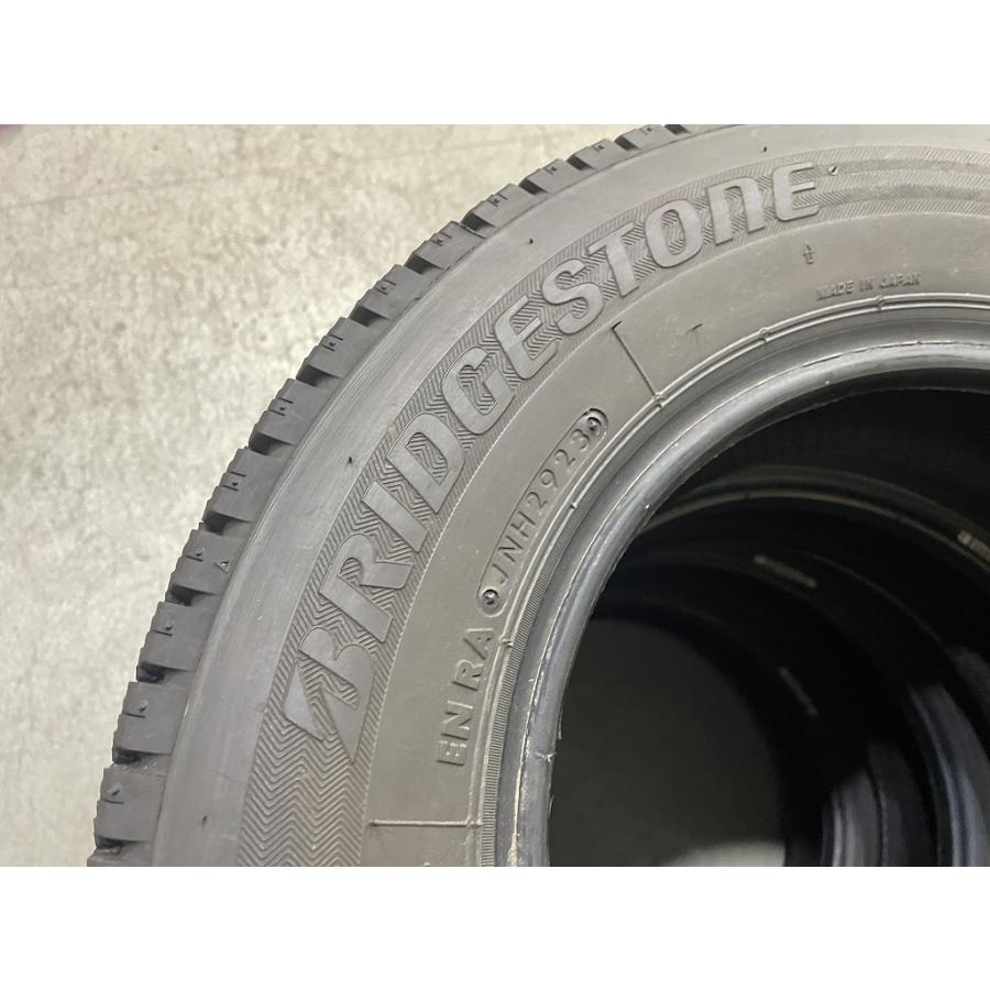 バリ溝 '23年製 BRIDGESTONE W300 145/80R12 80/78N LT 4本セット ブリヂストン (D5153)の画像