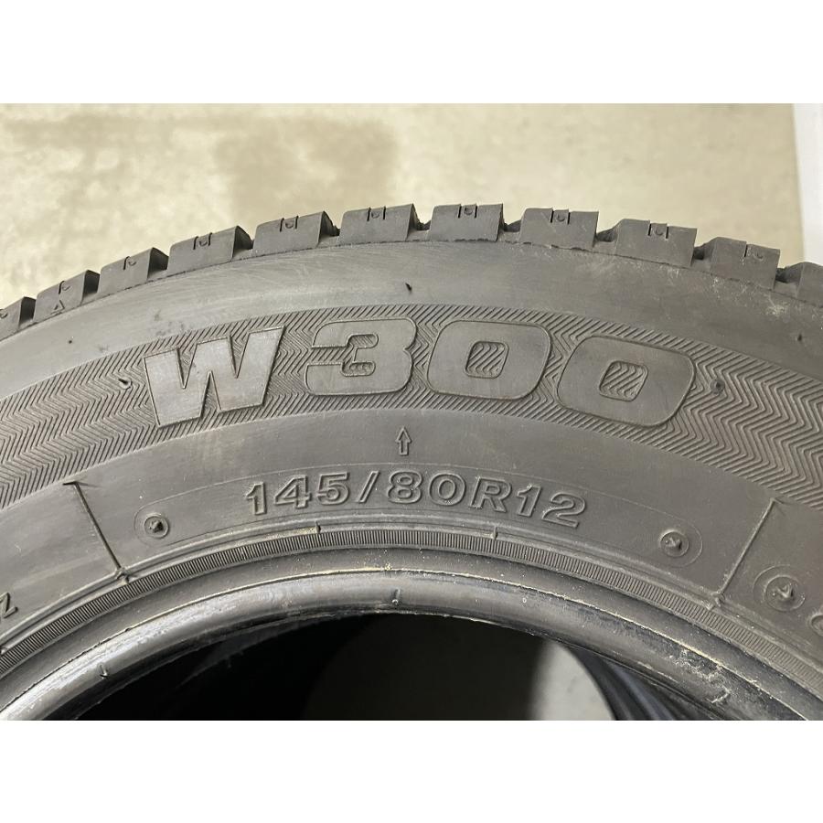 バリ溝 '23年製 BRIDGESTONE W300 145/80R12 80/78N LT 4本セット ブリヂストン (D5153)の画像