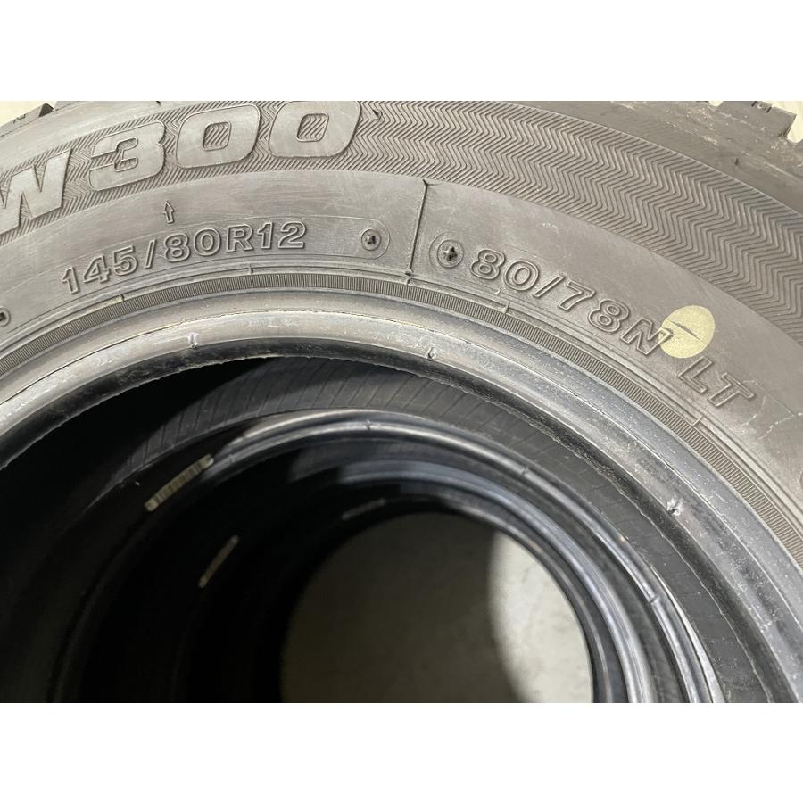 バリ溝 '23年製 BRIDGESTONE W300 145/80R12 80/78N LT 4本セット ブリヂストン (D5153)の画像