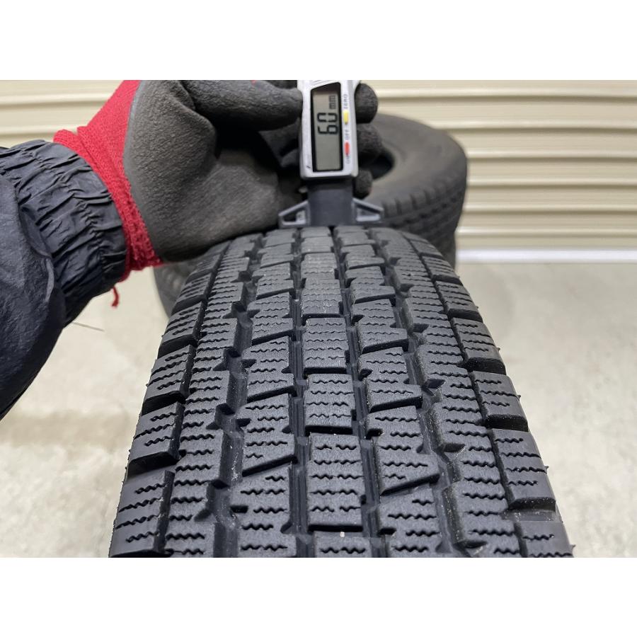バリ溝 '23年製 BRIDGESTONE W300 145/80R12 80/78N LT 4本セット ブリヂストン (D5153)の画像