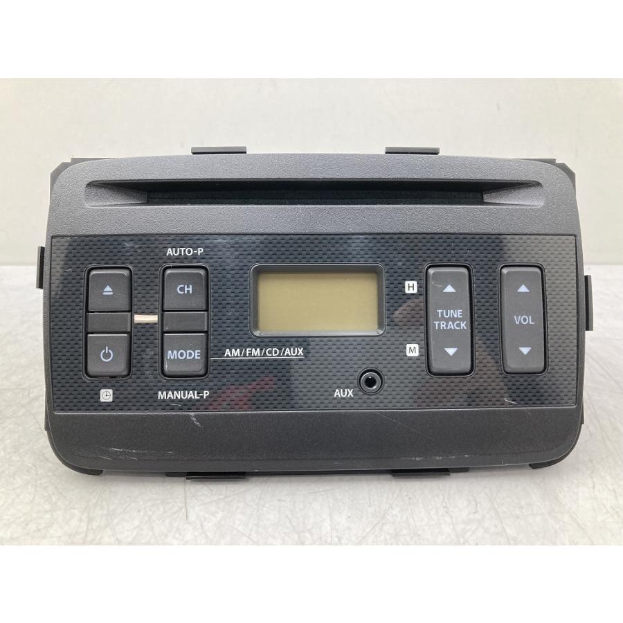 新車外し 動作OK スズキ 純正 オーディオデッキ CD AUX AM/FMラジオ