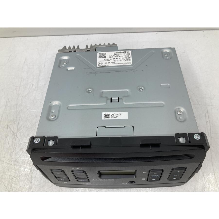 新車外し 動作OK スズキ 純正 オーディオデッキ CD AUX AM/FMラジオ