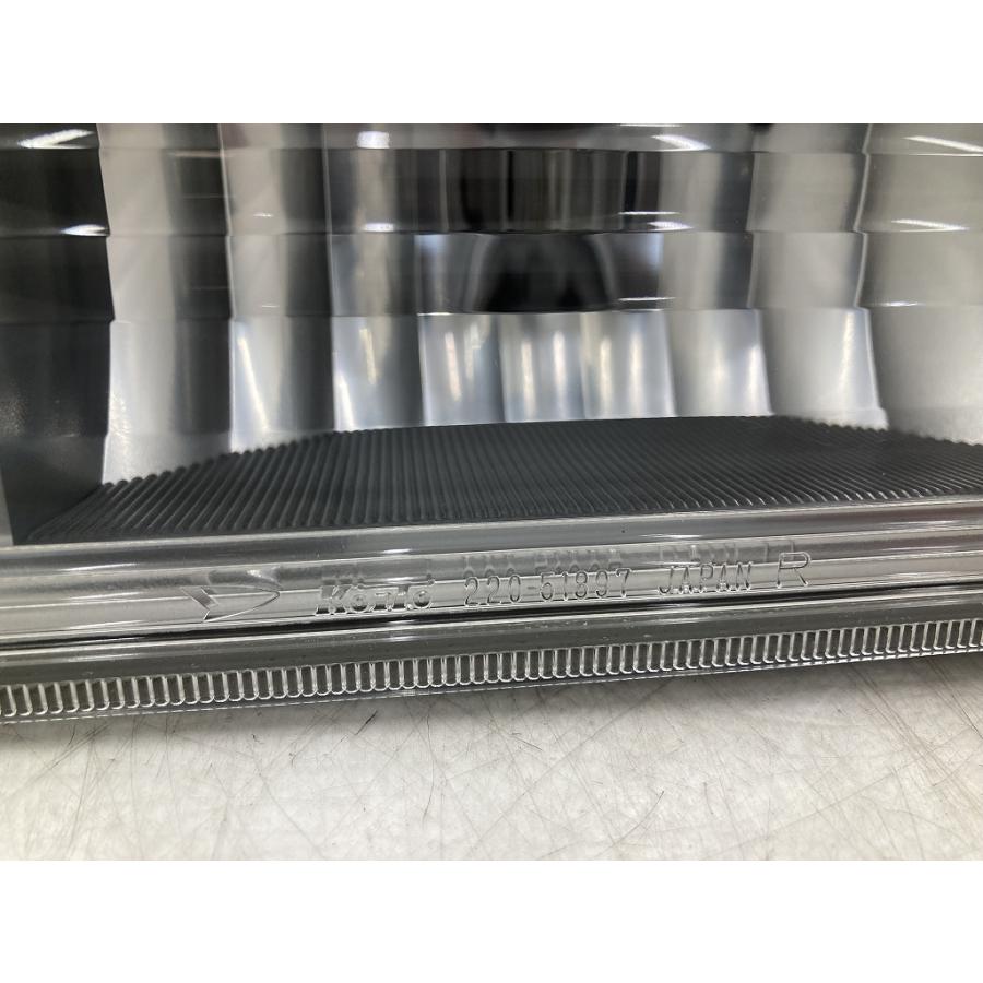 割れ無 S321G アトレーワゴン 純正 右 テールランプ KOITO 220-51897