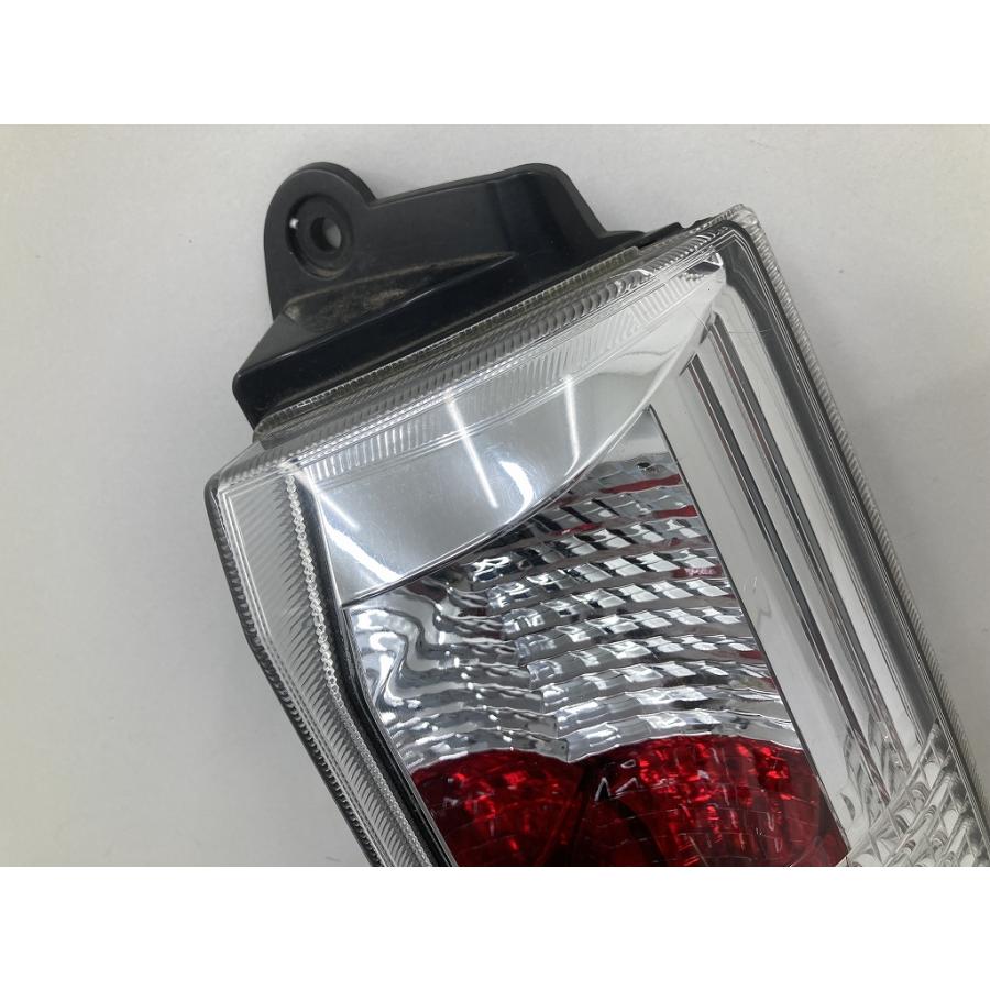 取付OK 後期 DA64W エブリィ ワゴン 純正 右 テールランプ TOKAIDENSO