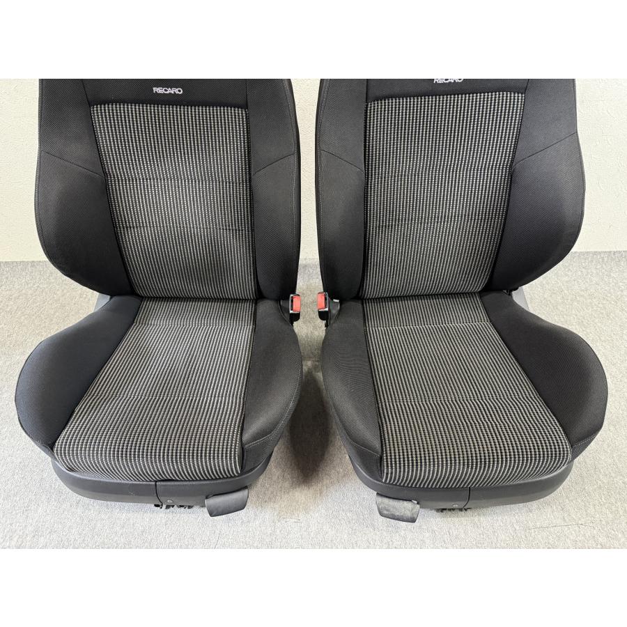 ゴルフ4 GOLFIV GTI 純正  RECARO レカロ フロントシート 運転席 助手席 左右 1J4881011 / 1J4881012 破れ無 1JAGU ゴルフ4 GOLFIV GTI 純正 RECARO レカロ フロントシート