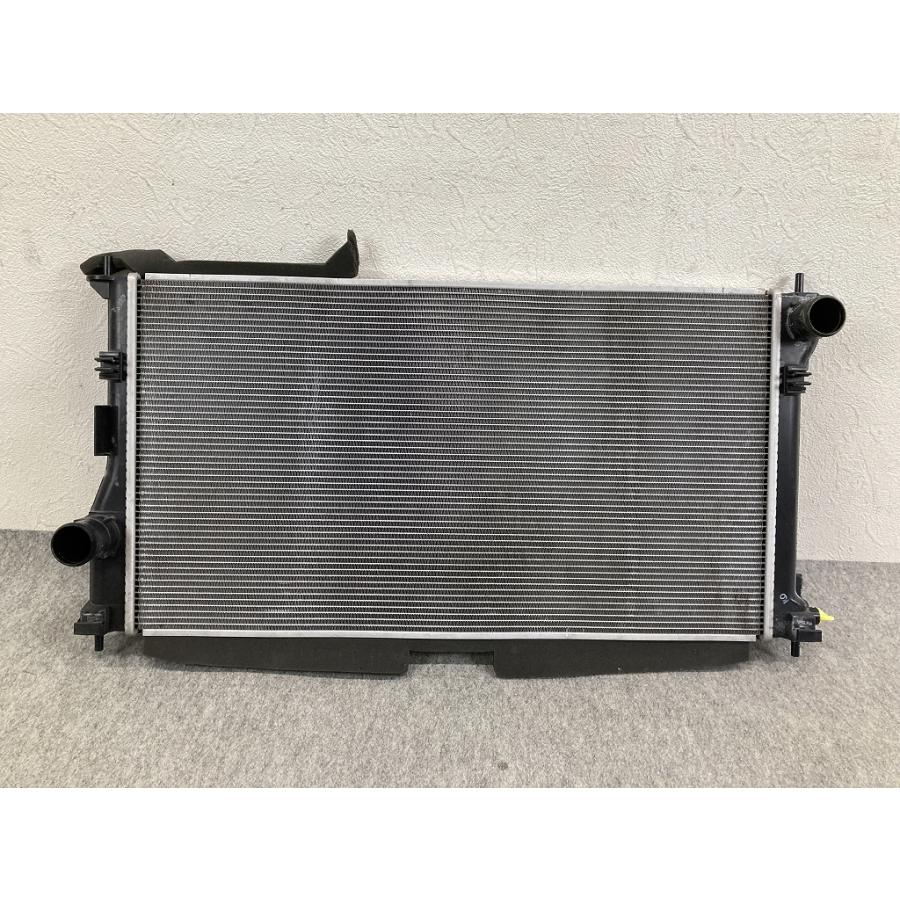 トヨタ　GR86 純正ラジエター　使用少なめ 割れ無 動作OK ZN8 GR86 純正 デンソー ラジエーター 422136-9260