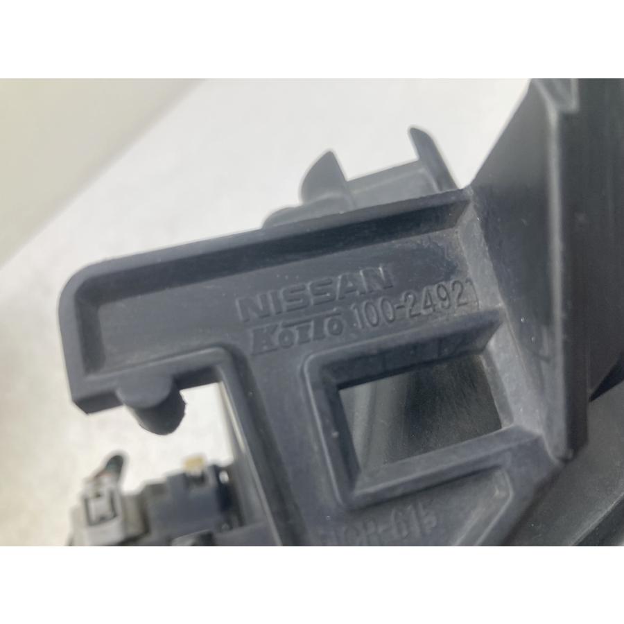 美品 割れ無 点灯OK C25 後期 セレナ ハイウェイスター 純正 HID