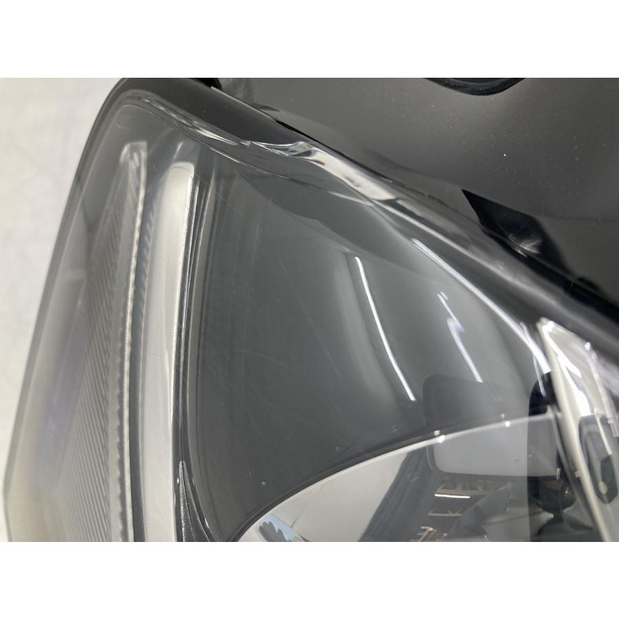 美品 割れ無 点灯OK アウディ A3 8P 後期 純正 HID ヘッドライト 左右 