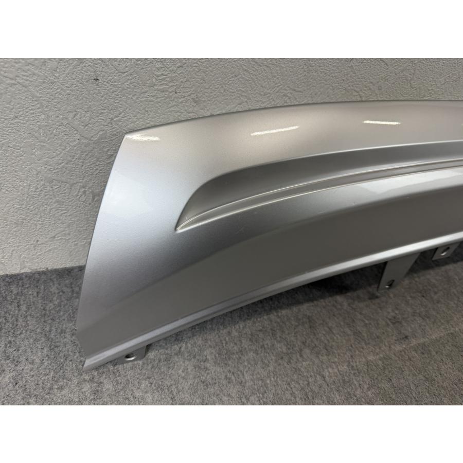 新車外し 割れ無 RV3 RV4 RV5 RV6 ヴェゼル 純正 リアガーニッシュ