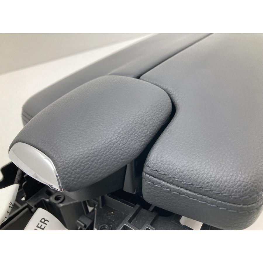 メルセデスベンツ MB W212 センターコンソール 肘掛け アームレスト 純正
