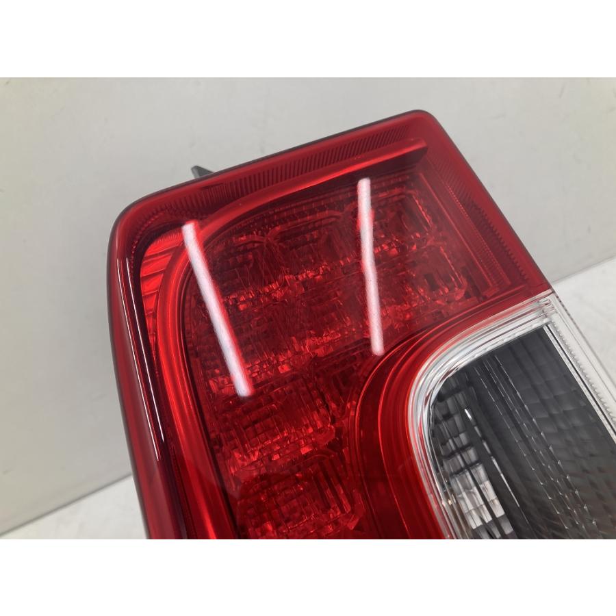 【1022 】 トヨタ（TOYOTA） (FT)GRドアスタビライザー(2個入り)「トヨタ純正用品