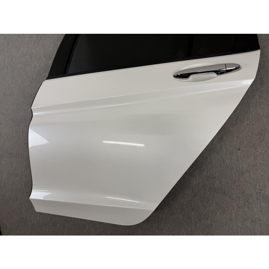 H27年 GM4 グレイス 純正 左 リアドア NH788P ホワイトP GM5 (X4601