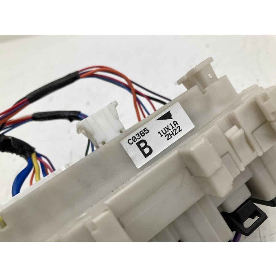 割れ無 動作OK H24年 Z34 フェアレディZ ST MT 純正 ヒューズ