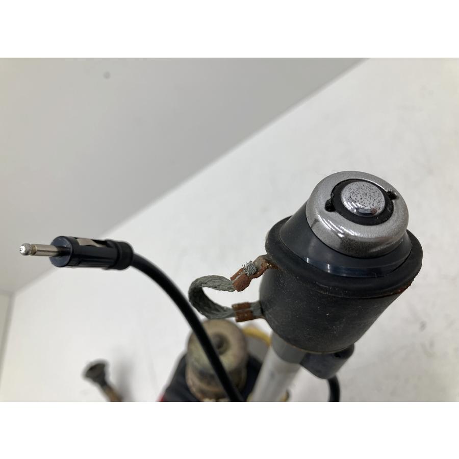 割れ無 動作OK 日産 Y31 セドリック AT クラシックSV 純正 電動 ラジオ