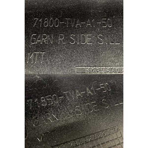 新車外し CV3 アコード 純正 サイドステップ 左右セット NH731P