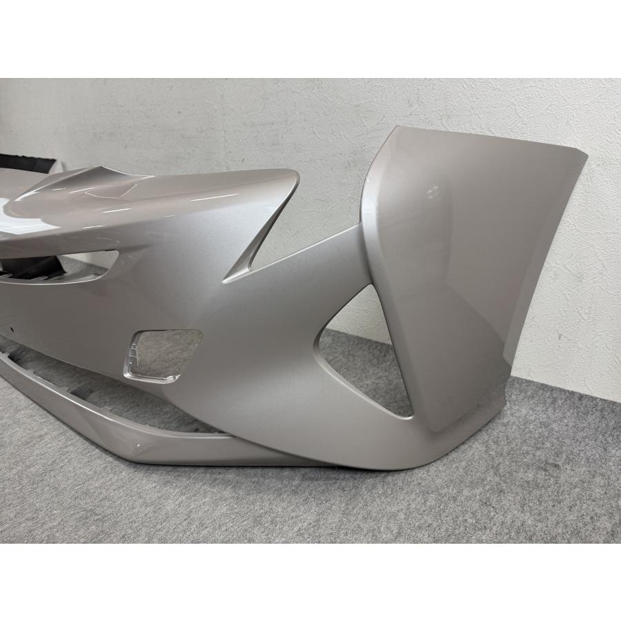 未使用 ZVW50 ZVW51 ZVW55 前期 プリウス 純正 フロントバンパー 未使用 ZVW50 ZVW51 ZVW55 前期 プリウス 純正 フロントバンパー