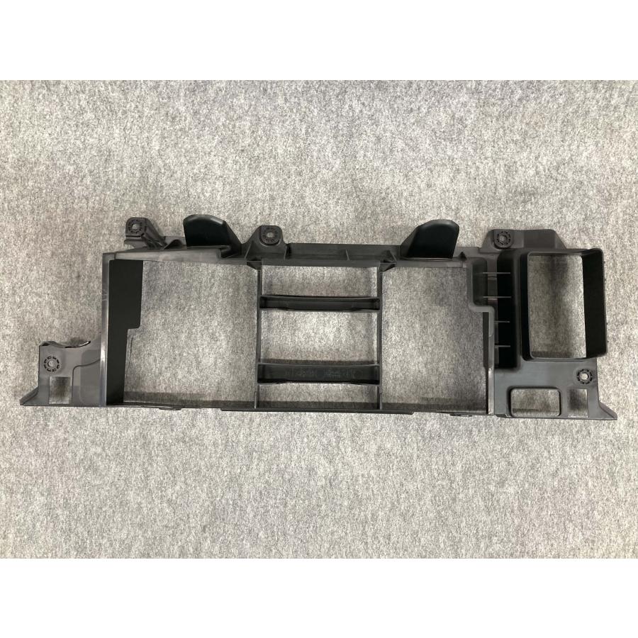 新車外し JB64W ジムニー 純正 フロントバンパーグリル アッパー