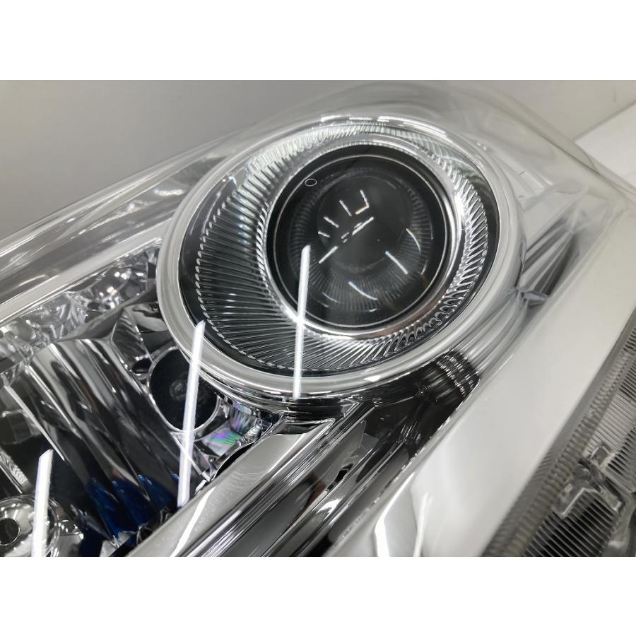 美品 割れ無 点灯OK C25 後期 セレナ ハイウェイスター 純正 HID