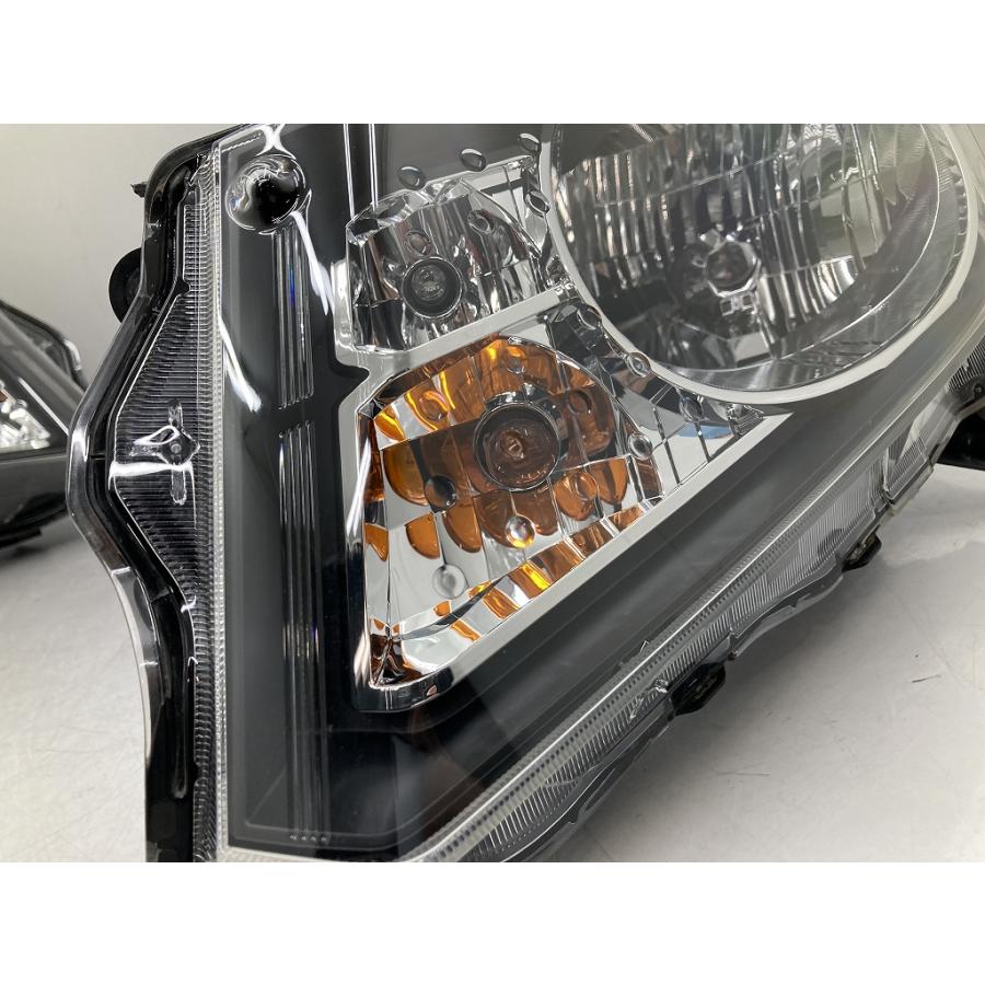 美品 割れ無 点灯OK GB3 フリード スパイク 純正 HID ヘッドライト