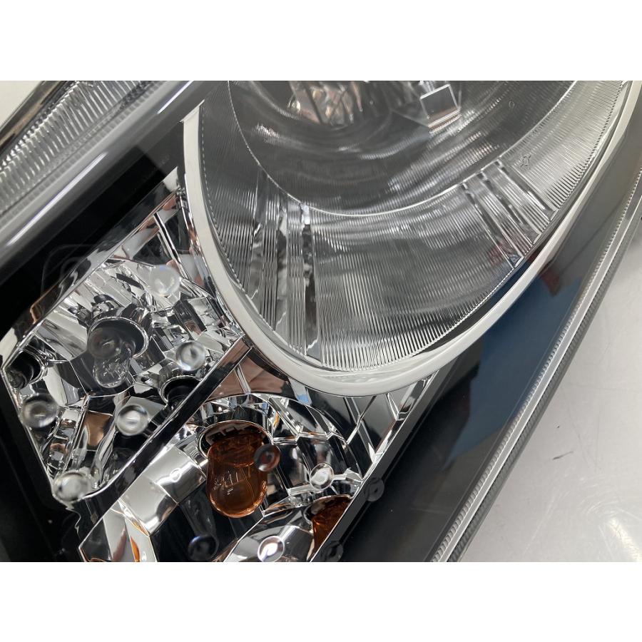美品 割れ無 点灯OK GB3 フリード スパイク 純正 HID ヘッドライト