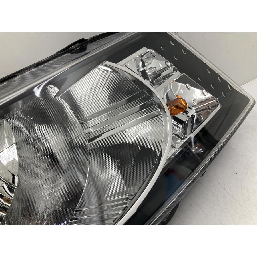 美品 割れ無 点灯OK GB3 フリード スパイク 純正 HID ヘッドライト
