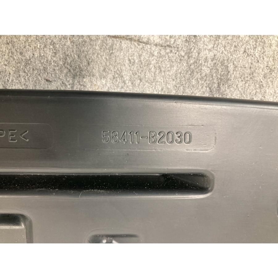 割れ無 H29年 LA710A ピクシスメガ 純正 ラゲッジボード デッキボード