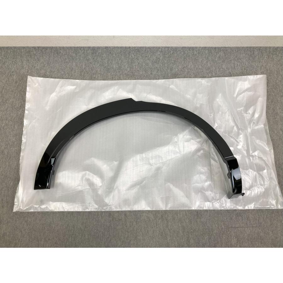 新車外し RV3 RV4 RV5 RV6 ヴェゼル 純正 右 リア フェンダーモール