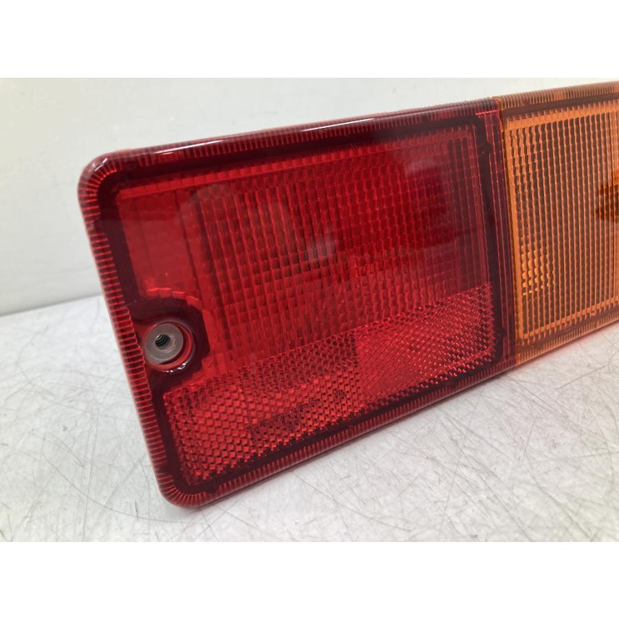 新車外し 割れ無 点灯OK S403U 後期 タウンエース トラック 純正 LED