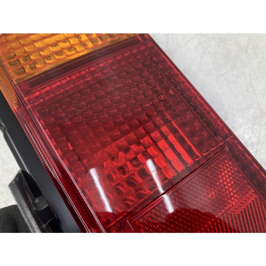 新車外し トヨタ カムロード 純正 右 テールランプ 36-10 12V バルブ付