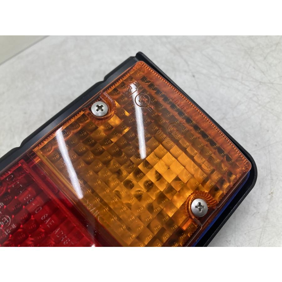 TOYOTA テールランプ 新車外し純正　2個セット 新車外し トヨタ カムロード 純正 右 テールランプ 36-10 12V バルブ付