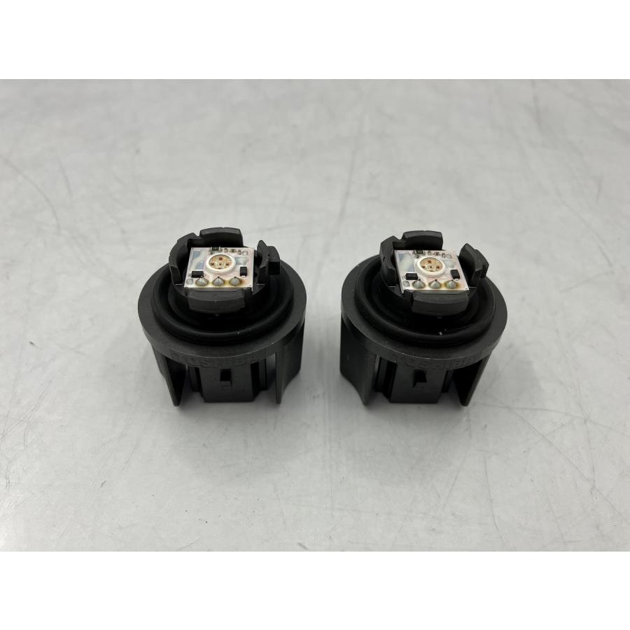新車外し ダイハツ 純正 ブレーキランプLEDバルブ 左右セット 3 新車外し ダイハツ 純正 ブレーキランプLEDバルブ 左右セット 3