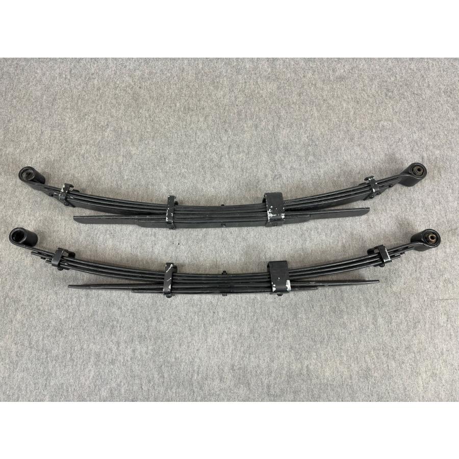 ハイエース 　純正リーフスプリング　板バネ スーパーGLダークプライムS4wd ハイエース 純正リーフスプリング 板バネ スーパーGLダーク