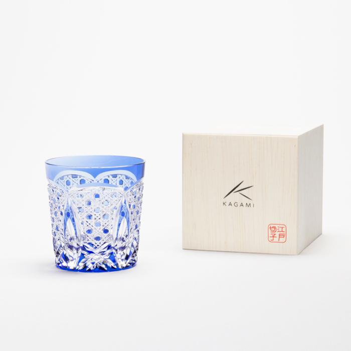 びらのよう 結婚祝い ウイスキーグラス ロックグラス プレゼント カガミクリスタル Kagami 青 Kagamiオンラインショップ 通販 Paypay お祝い 記念品 父の日 江戸切子 退職記念 結婚祝い 誕生日 還暦 グラス カガミクリ